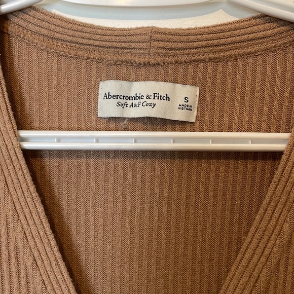 A&F soft cozy. Button up dress - Picture 2 of 3